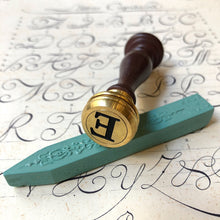 Charger l'image dans la galerie, Sealing stamp Initial / シーリングスタンプ イニシャル / Cachet de cire initiale