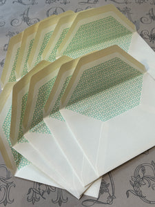 10 Inner patterned envelopes / 内側模様入り封筒10枚 /  10 enveloppes avec interieure a motifs