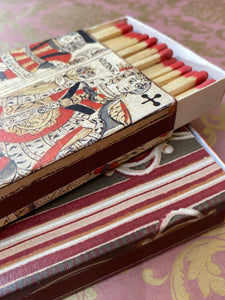 Box of scented matches / 香り付きマッチボックス / Boîte d'allumettes parfumées