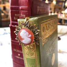 Charger l&#39;image dans la galerie, Cameo bookmark / カメオ しおり / Marque-page camée
