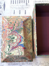 Charger l&#39;image dans la galerie, Box with marble paper / マーブル模様　箱 / Boîte avec papier marbré
